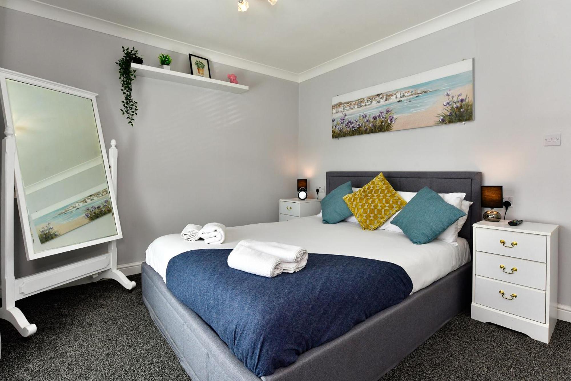 Free Parking - Heart Of The City - Superb Townhouse & Garden - Peaceful Area But Only 5Min Walk To Beach, Shops, Bars, Arena, Marina, Parks スウォンジー エクステリア 写真