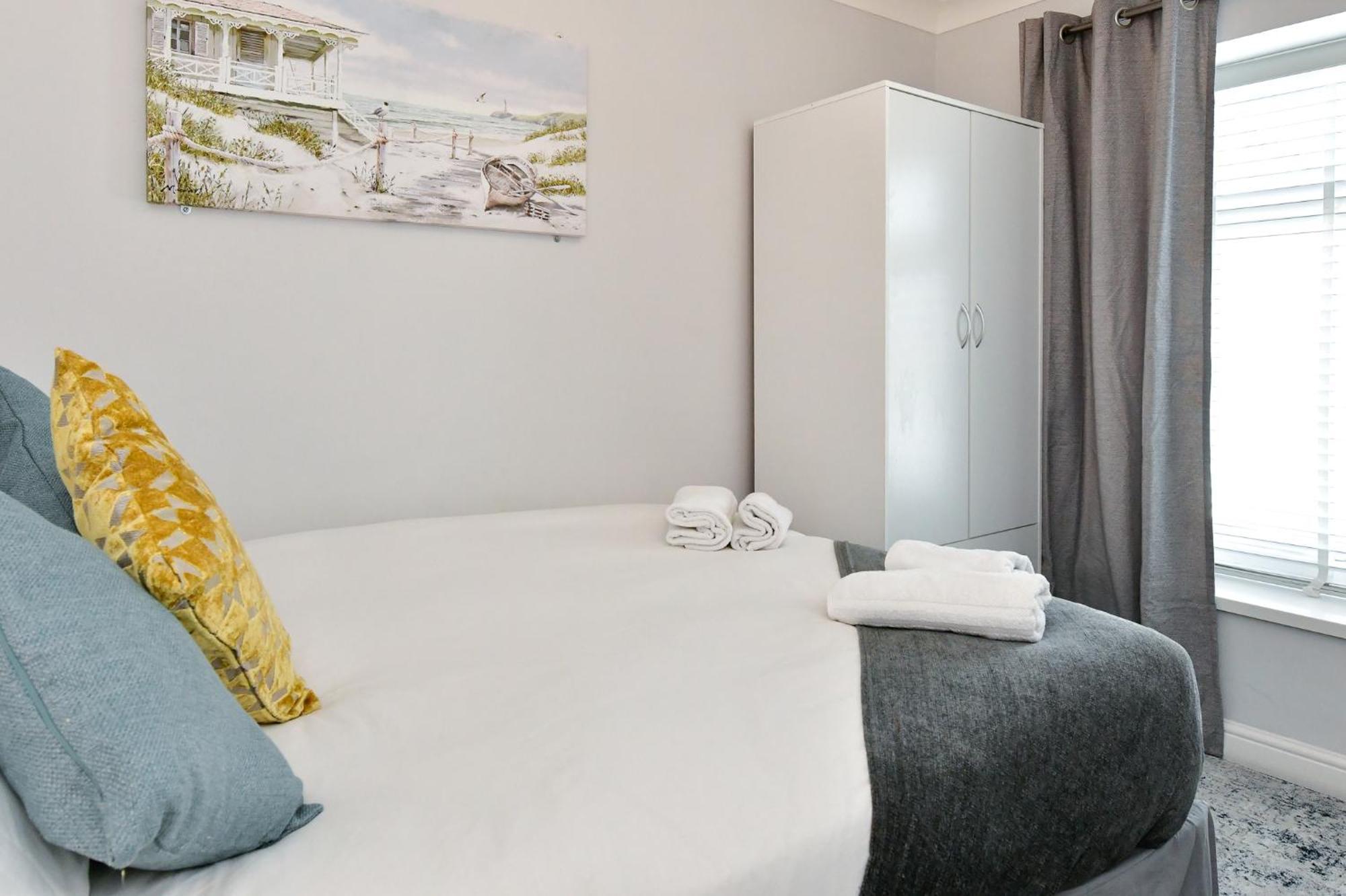 Free Parking - Heart Of The City - Superb Townhouse & Garden - Peaceful Area But Only 5Min Walk To Beach, Shops, Bars, Arena, Marina, Parks スウォンジー エクステリア 写真