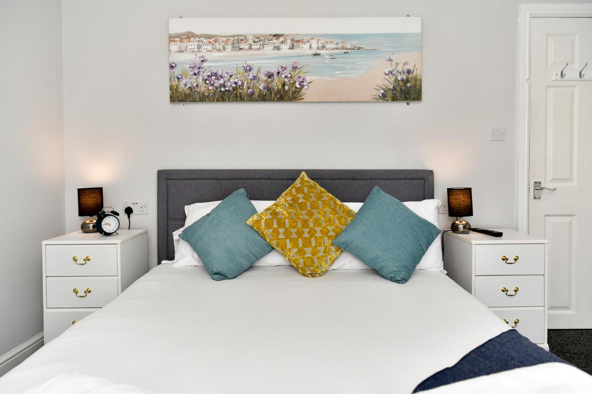 Free Parking - Heart Of The City - Superb Townhouse & Garden - Peaceful Area But Only 5Min Walk To Beach, Shops, Bars, Arena, Marina, Parks スウォンジー エクステリア 写真